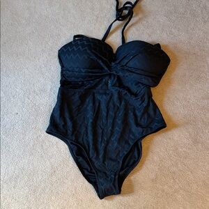 Cupshe Black Textured One-Piece Swimwear